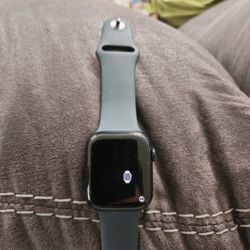 Apple Watch Series 8 New $250.00 obo 