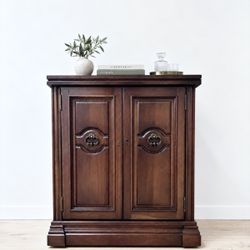 Vintage Expandable Bar Cabinet / Dry Bar