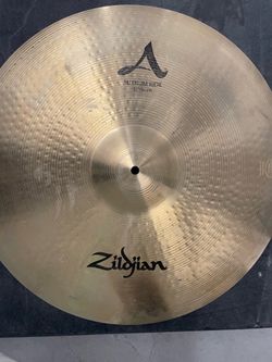 Zildjian A cymbal set excellent condition