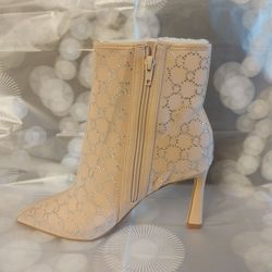 Nude Cute Boots