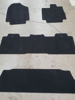 OEM Honda Odyssey Carpeted Mats