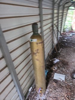 336 98% Argon Gas Tank