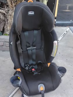 Chicco Infant/ Toddler crseat