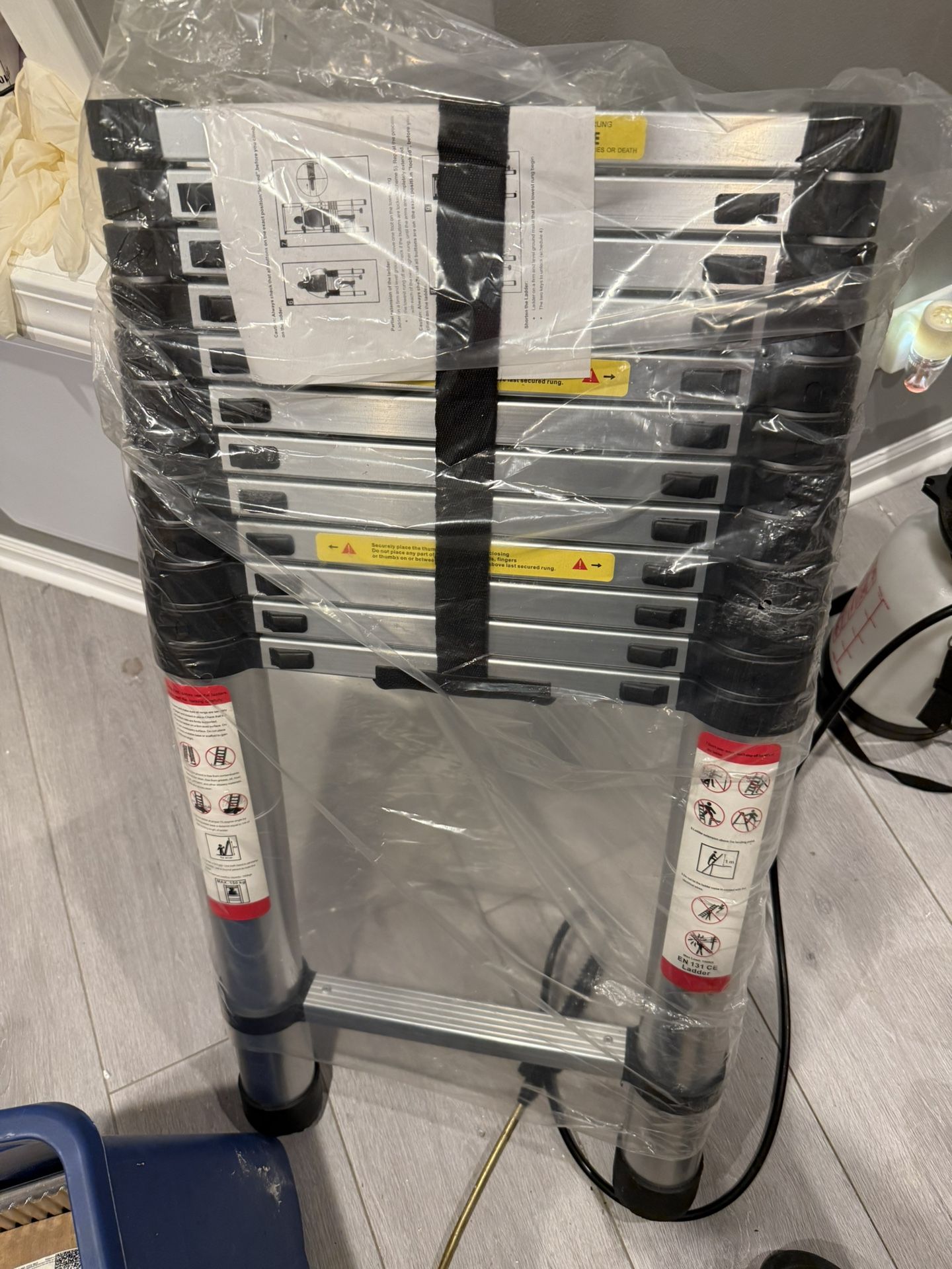 16ft Aluminum Telescopic Ladder