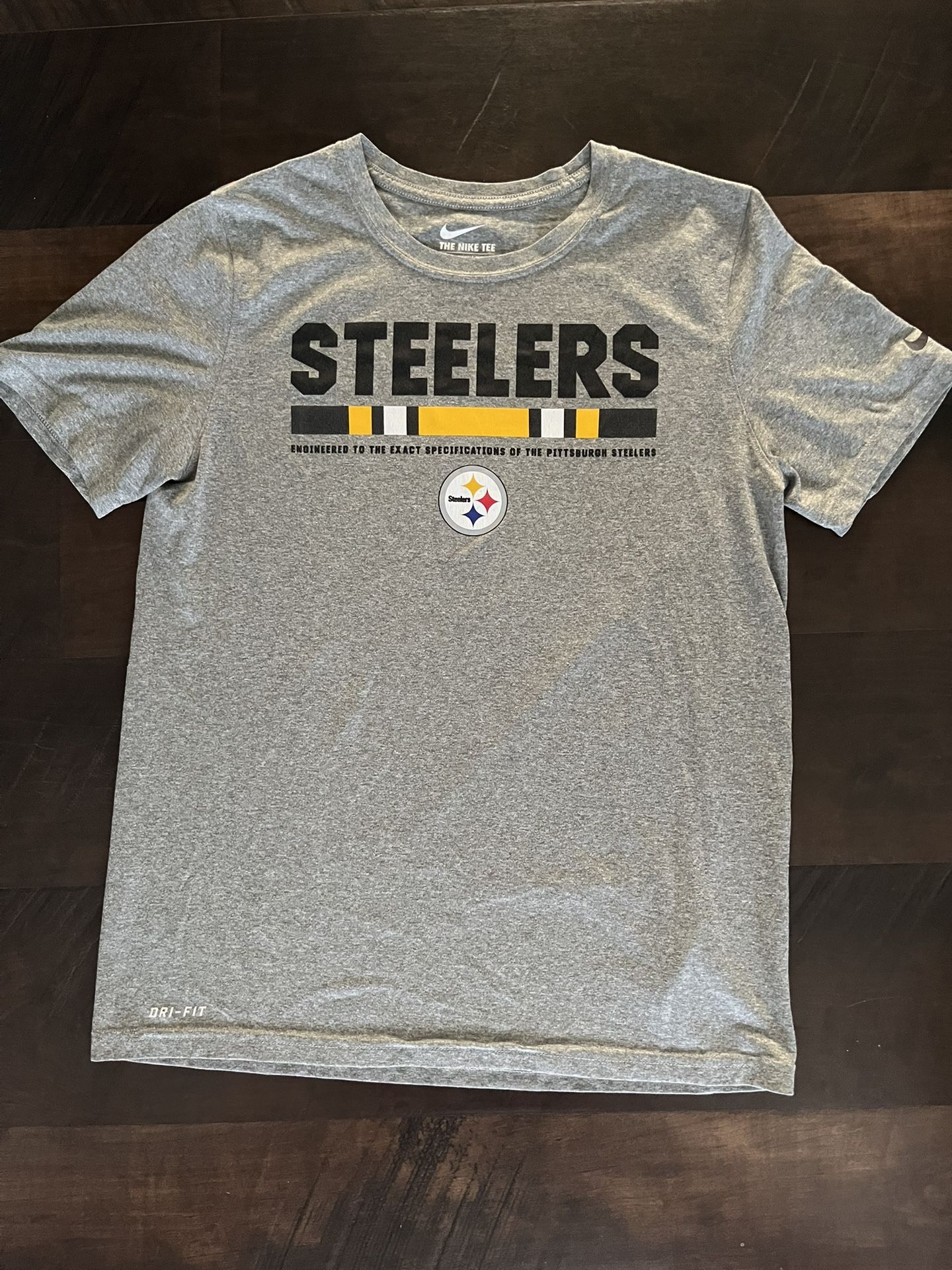 Steelers T-Shirt (Youth Large)