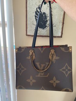 Louis Vuitton Onthego PM Hand Bag Bicolor Monogram Empreinte Bk M45659 for  Sale in Pompano Beach, FL - OfferUp