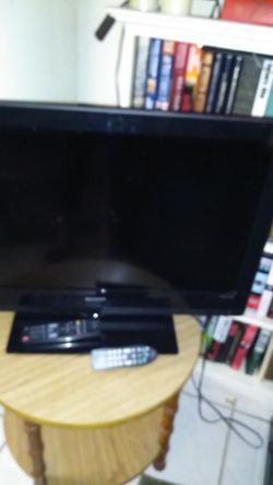 Sharp TV with remote 32