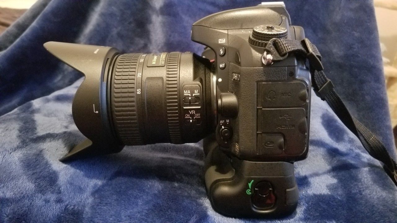 Nikon D610 and portable studio