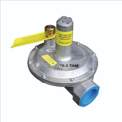 Maxitrol 325-7AL series 2 PSI certified gas line pressure regulator.