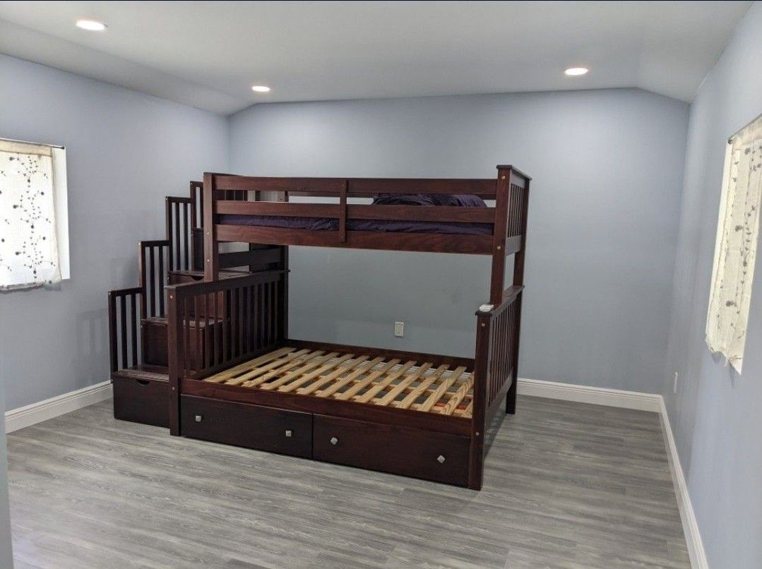 Twin Over Full Bunk Bed