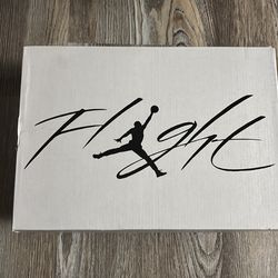 Jordan 4 retro white thunders