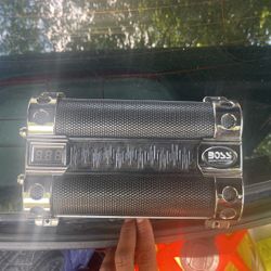 BOSS Audio Systems CAP8 Car Capacitor - 8 Farad