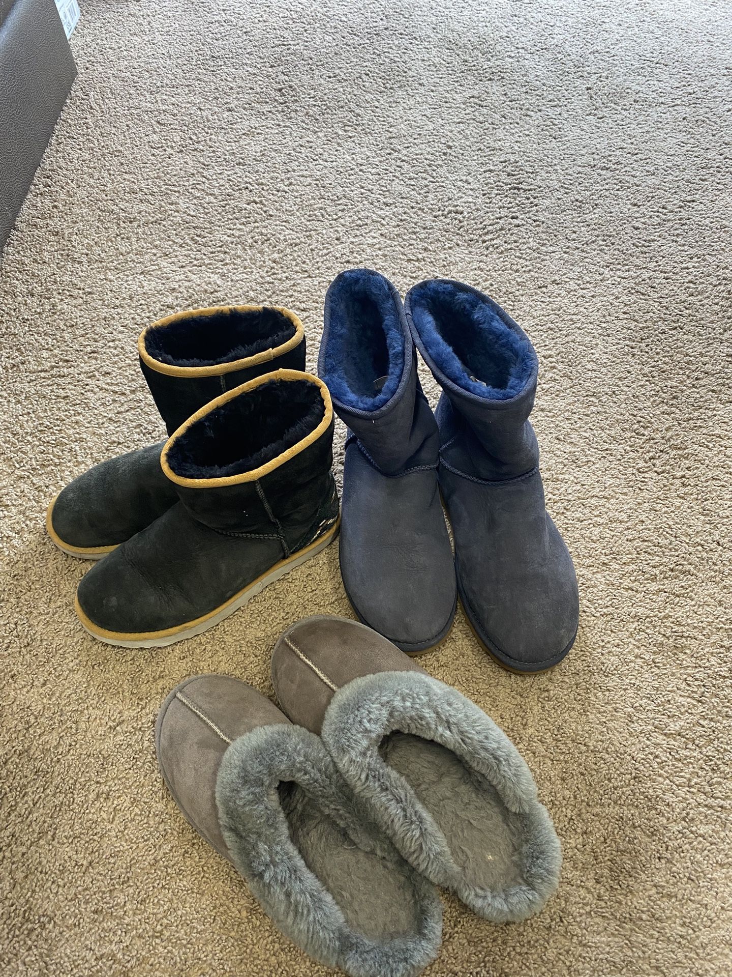 Ugg Boots And One Slippers $30 Blue $25 Black $7 Slippers