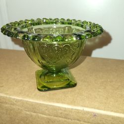 Vintage Indiana Glass, Loraine, flower basket pattern bowl