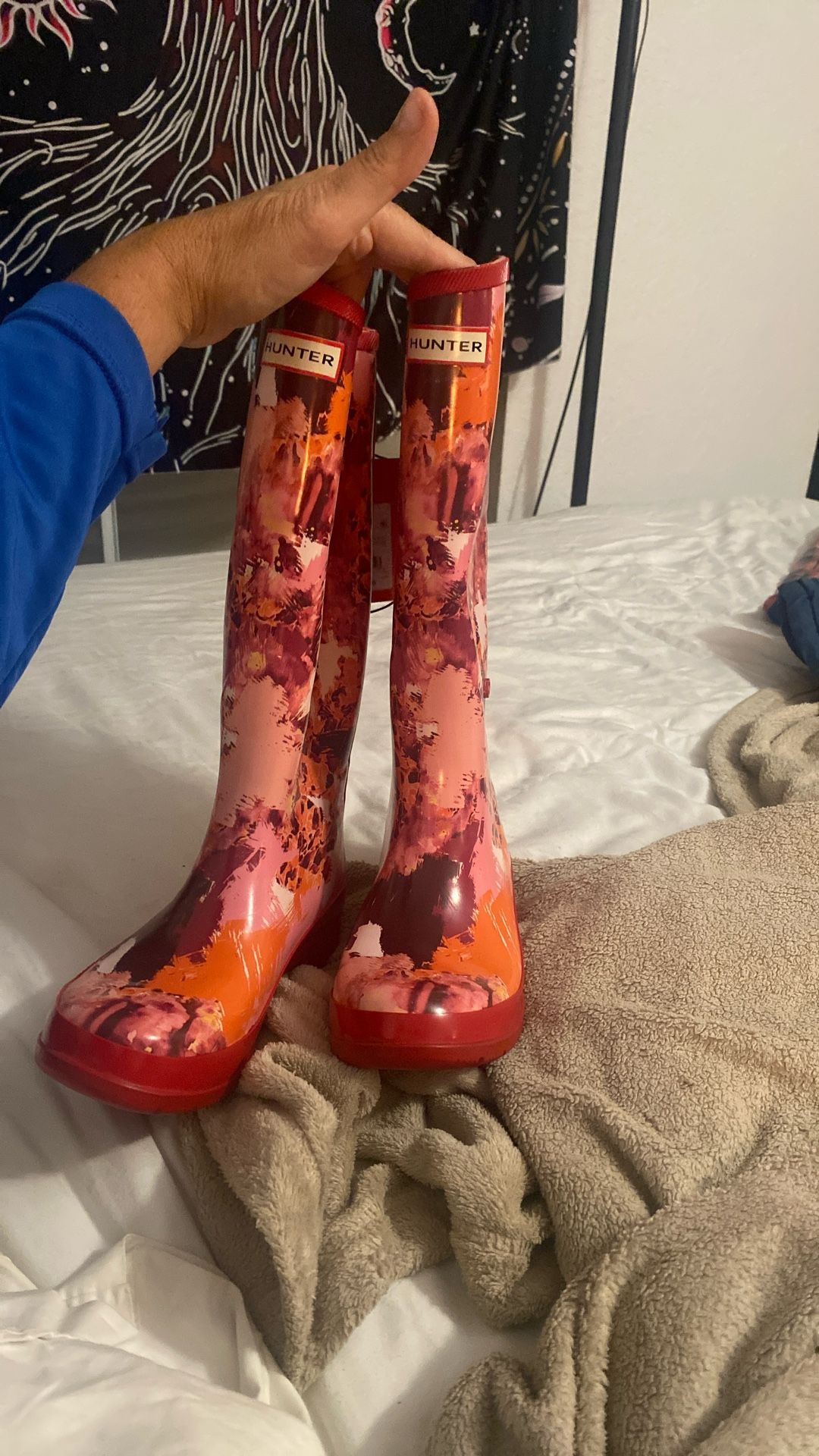 Hunter red camo size 7 rain boots women’s