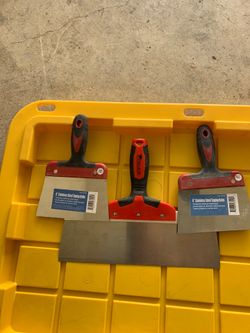 Taping knife spatulas