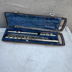 Beautiful 😻 Yamaha YFL-22N Flute w/Case, Clean Rod, Mouth Patches