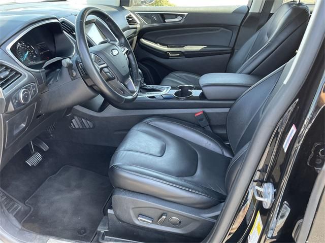 2017 Ford Edge