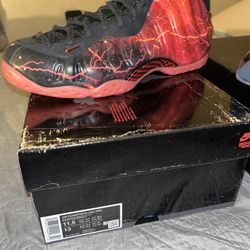 Stranger Things Nike Foamposite One