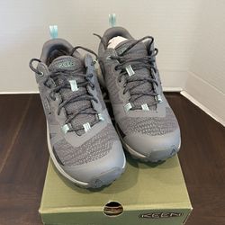 KEEN Women’s Terradora II Waterproof Hiking Shoes brand new in box retail $165 asking $80 