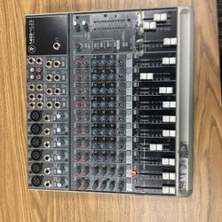 MACKIE 1402-VLZ PRO 14-CHANNEL MIC/LINE MIXER