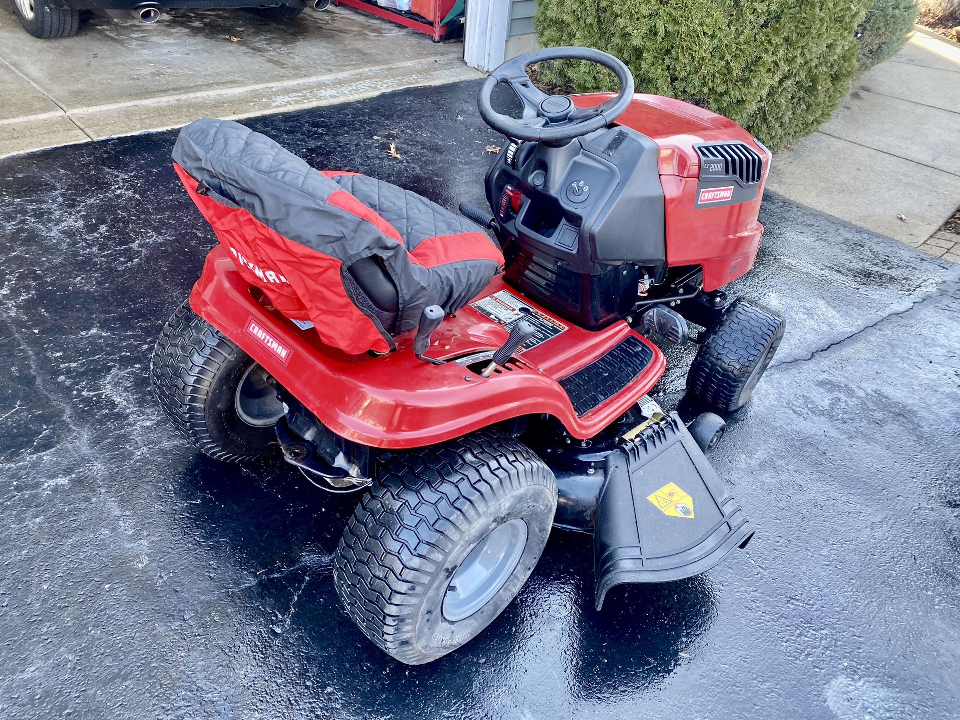 Craftsman Tractor LT2000 for Sale in Ontarioville, IL OfferUp