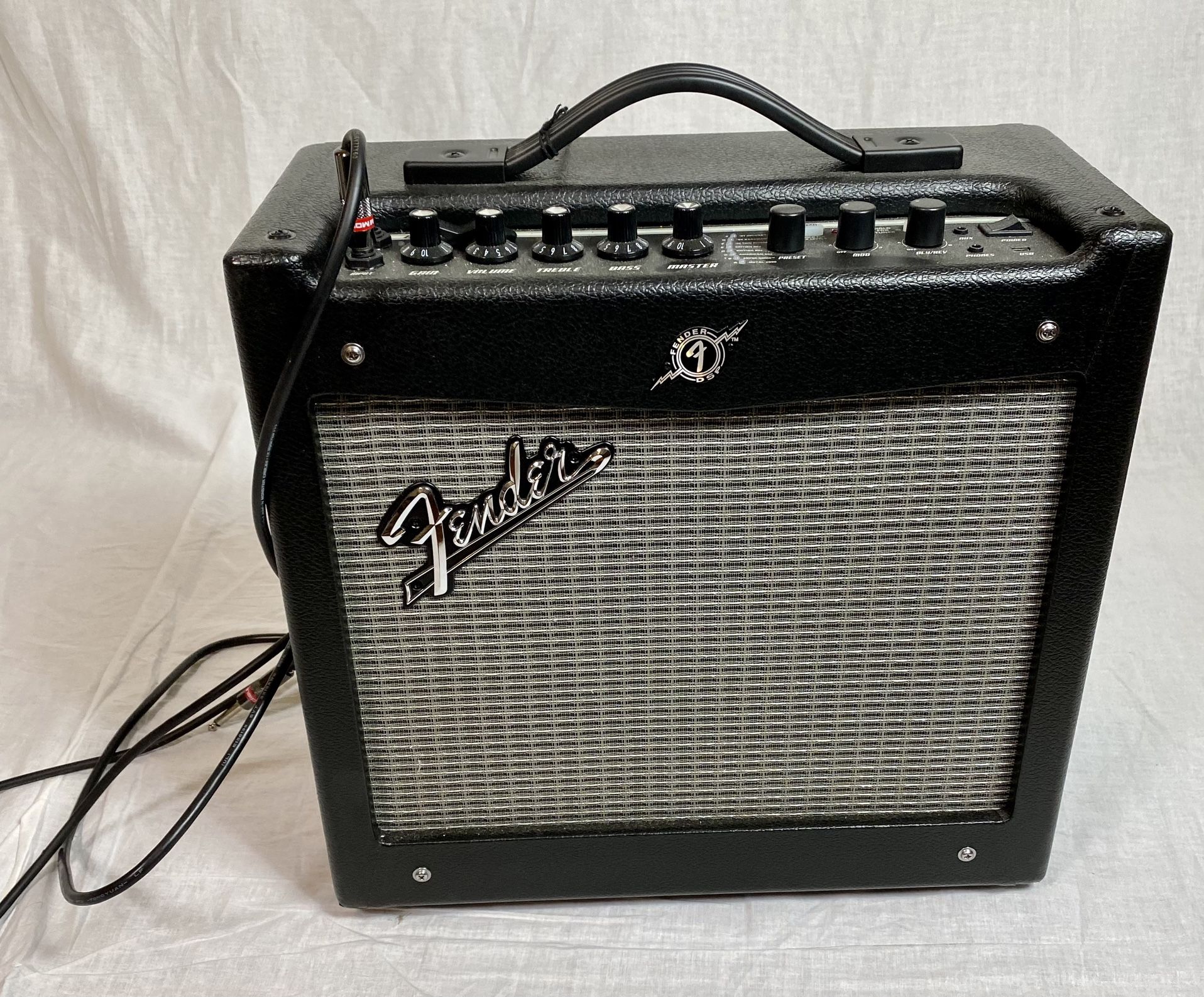 Fender Mustang V2 20 Amp Like New Condition!