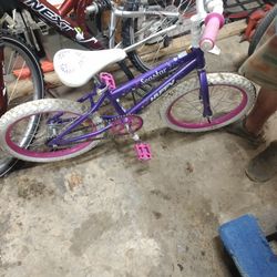 Sea Star Huffy Girls Bike Must Pick Up 18 In