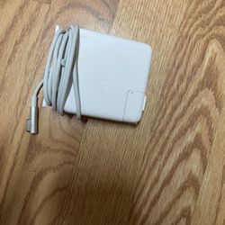 Apple 85W PowerAdapter For MacBook Pro 13-, 15-& 17- Inch Models