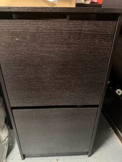 Shoe cabinet
