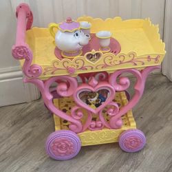 Disney Beauty and The Beast ''Be Our Guest'' Singing Tea Cart Play Set No Spoons