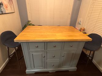 Kitchen island