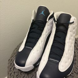 Air Jordan 13 Retro “Navy / Obsidian / White”