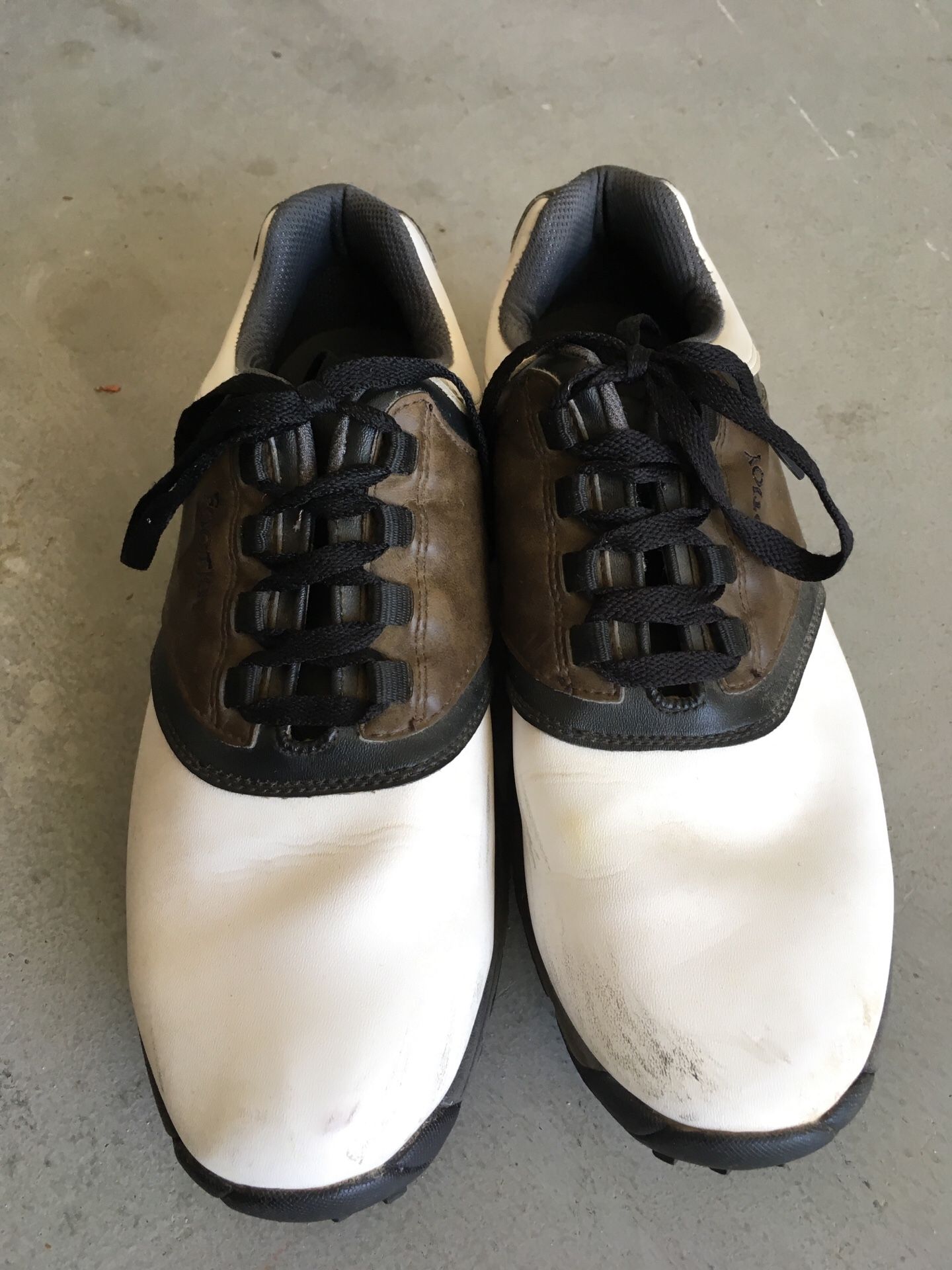 Men’s Footjoy 9 1/2 spikeless golf shoes