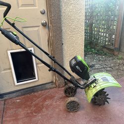 Rototiller Greenworks pro