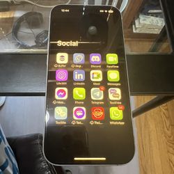 iPhone 15 - Unlocked - Mint Condition