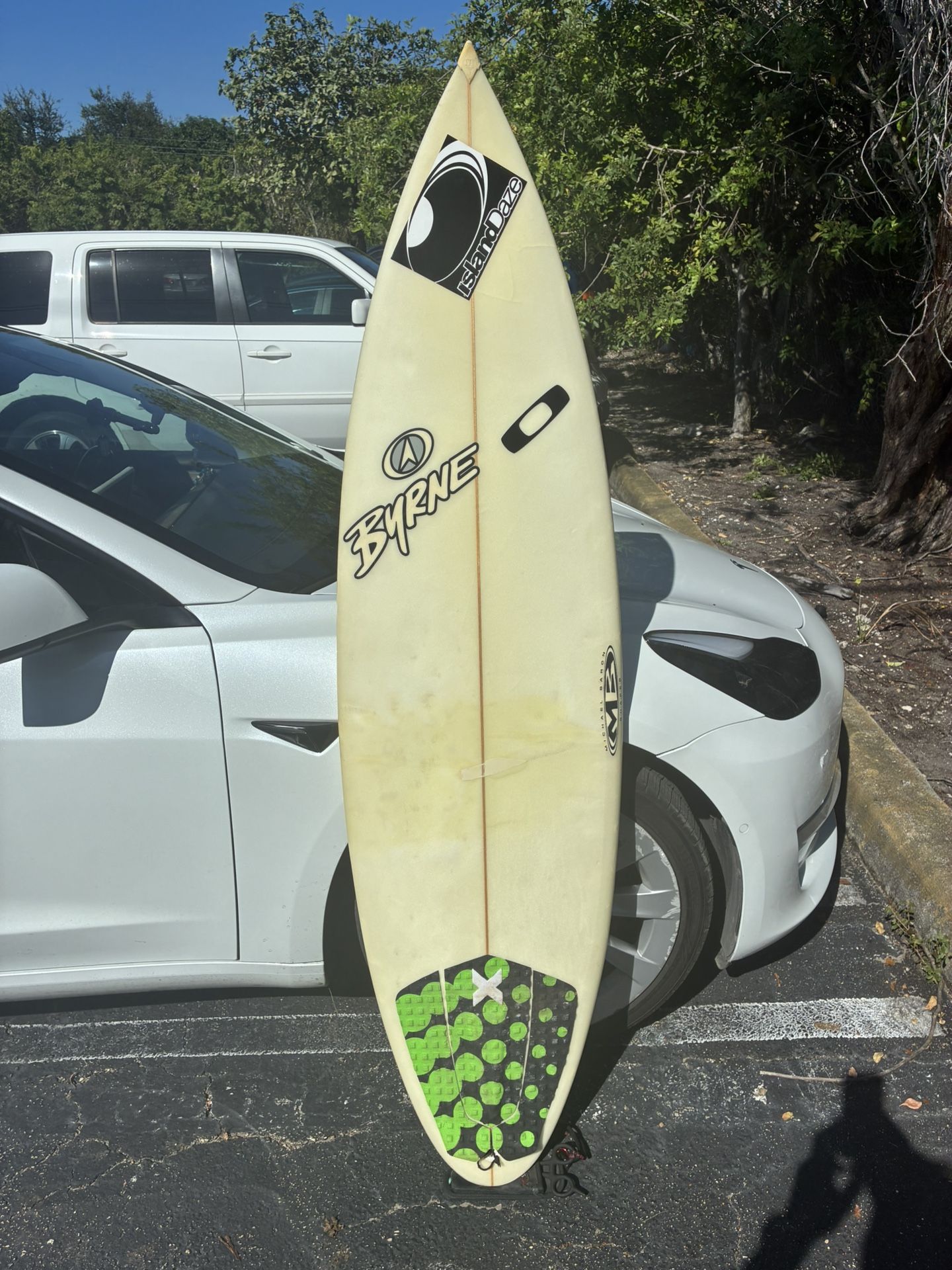 Surfboard By BYRNE - 5’10”