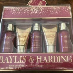 Baylis And Harding Bath Gift Set Midnight fig and pomegranate fragrance. Condition is New.