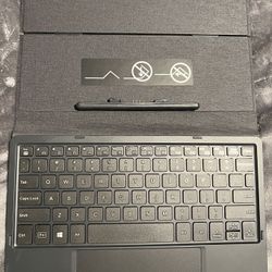 Black Notebook 2-in-1 Tablet Laptop PC Keyboard Case