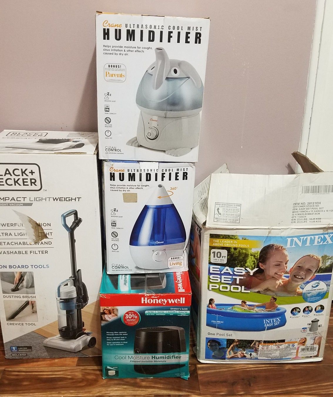 Ez set pool, 3 humidifier, 1 b&d vac.