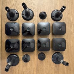 8 Cameras Blink With Base And Module.