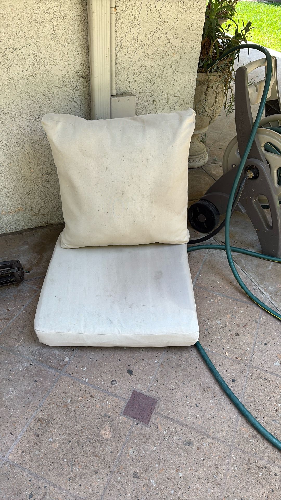 FREE OUT DOOR CHAIR AND LOUNGE CUSHIONS