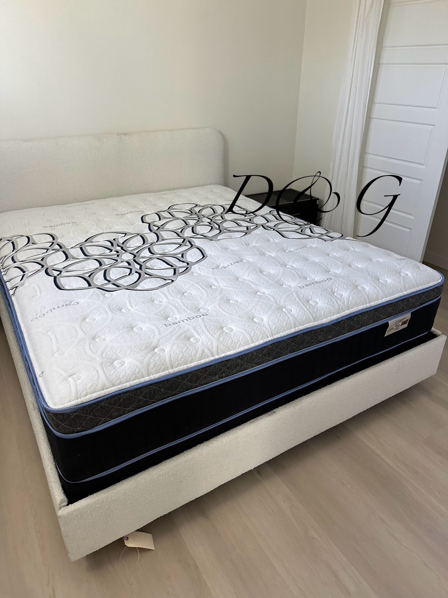 King Size Mattress Pillow Top  12” Thick   🔵 All Sizes Available 🔵 New Mattress 🔵 Delivery Available 