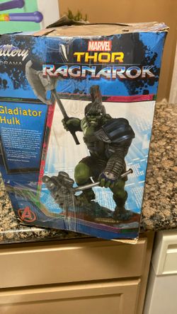 Marvel Thor Ragnarok  Gladiator Hulk   Figure 12 Inch New In Box 