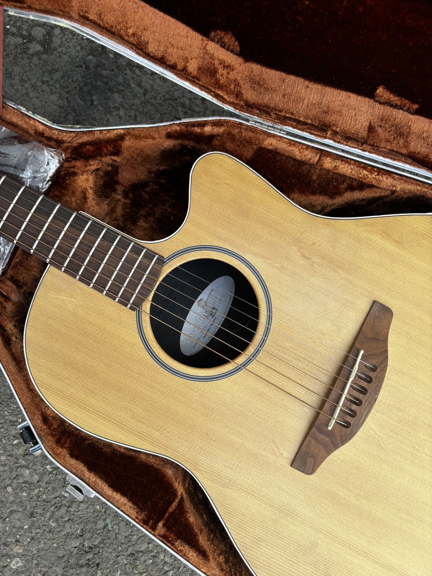 Ovation Accoustic Guitar