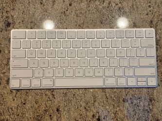 Apple Magic Keyboard -- Rechargeable and Bluetooth (Model A1644)