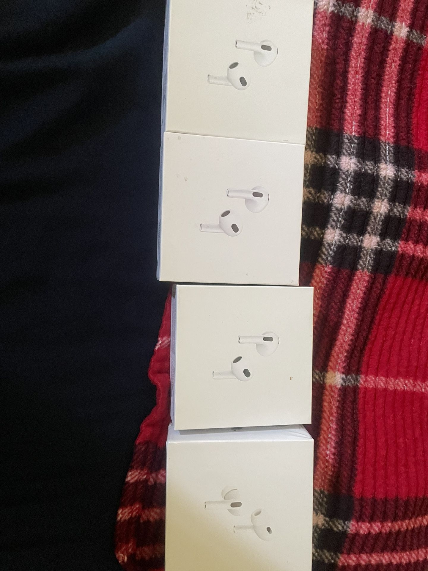 AirPods
