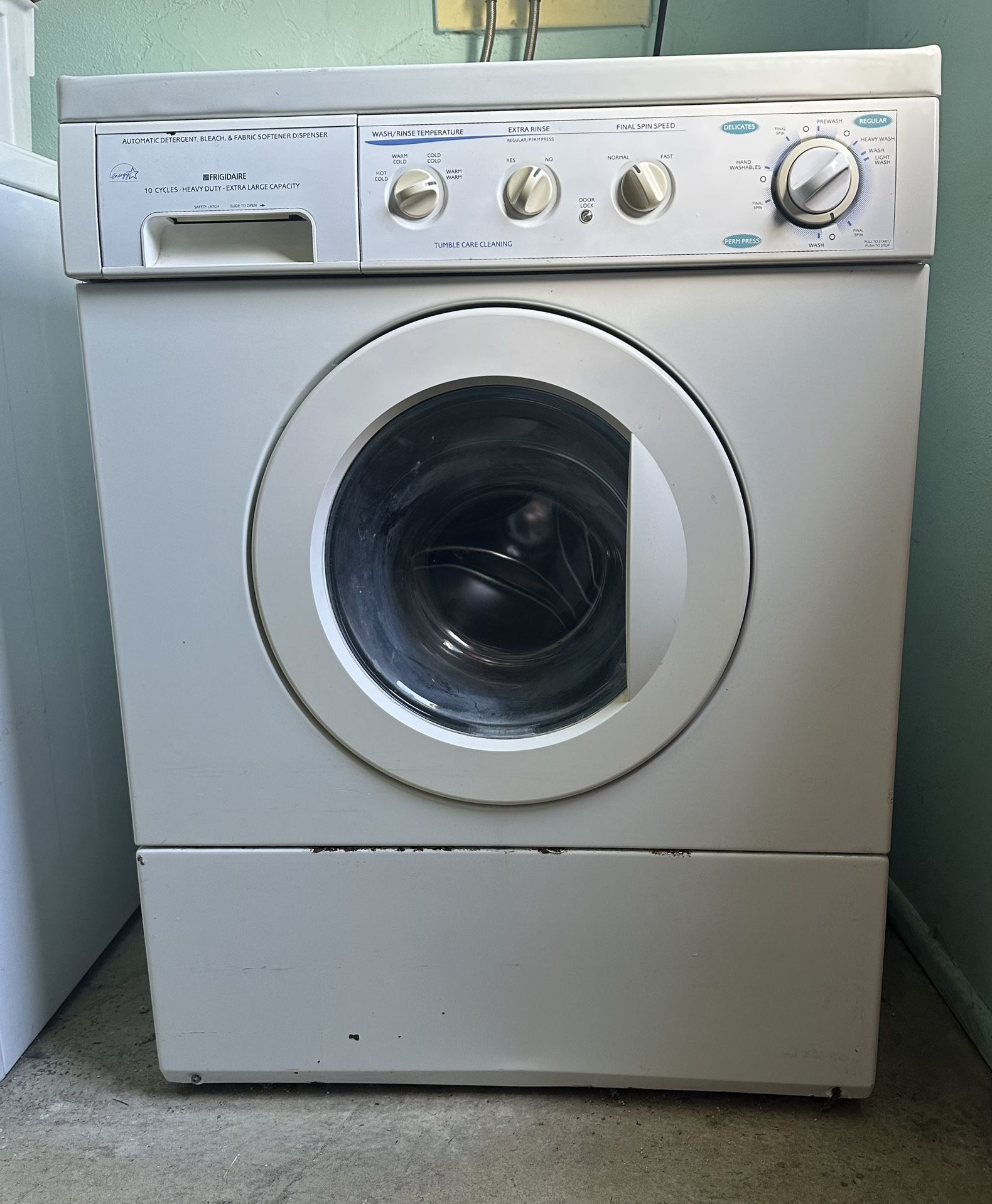 Frigidaire Washer Dryer Set