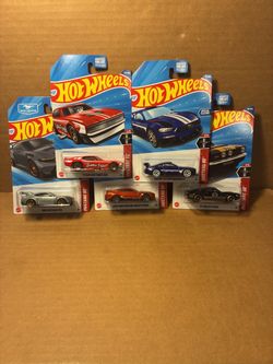 Hot Wheels 5 Pack Milwaukie,OR)