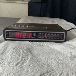 Vintage ge Radio/clock 